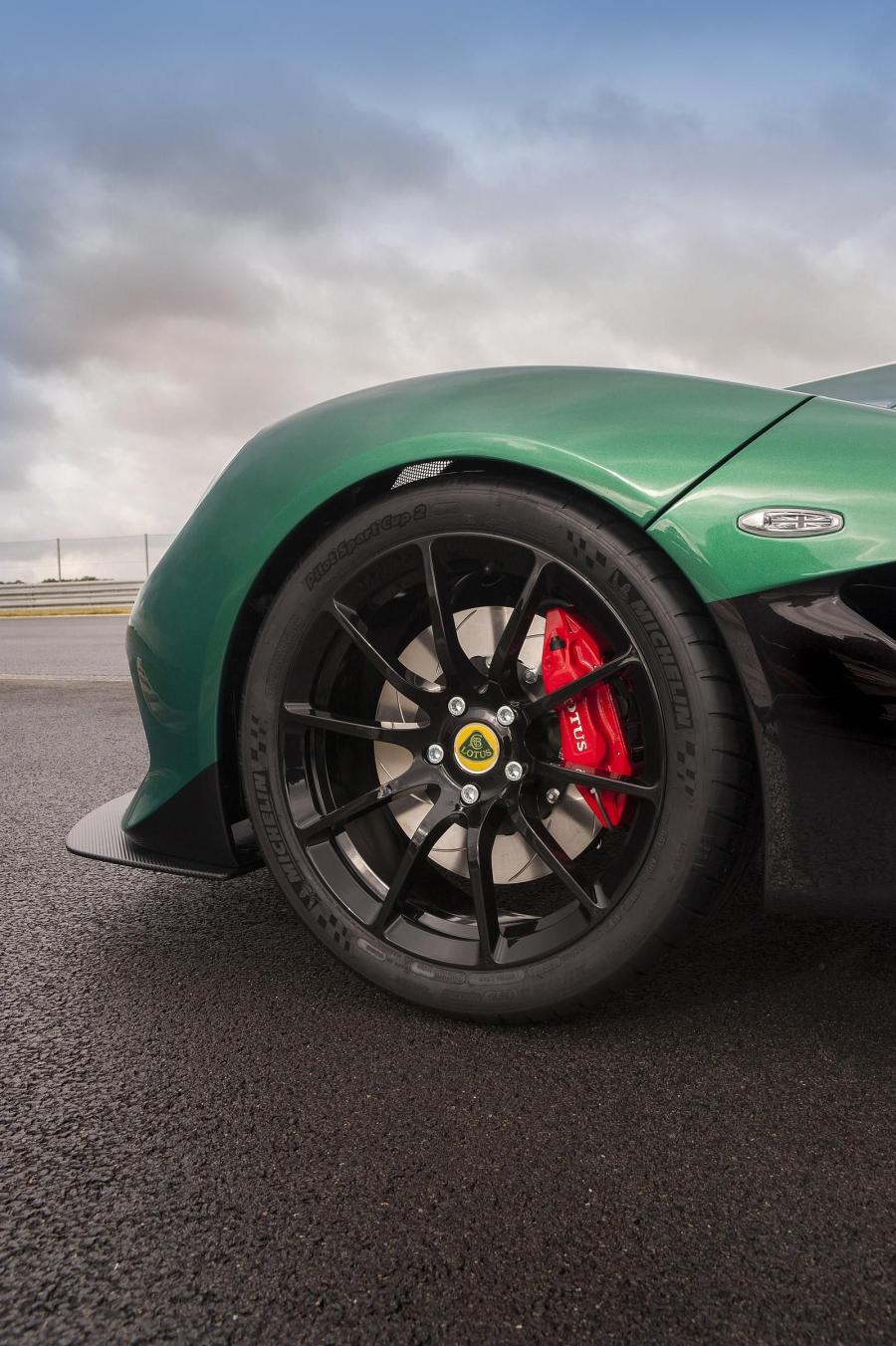  Lotus 3-Eleven 2015 года  (фото 9 из 13)